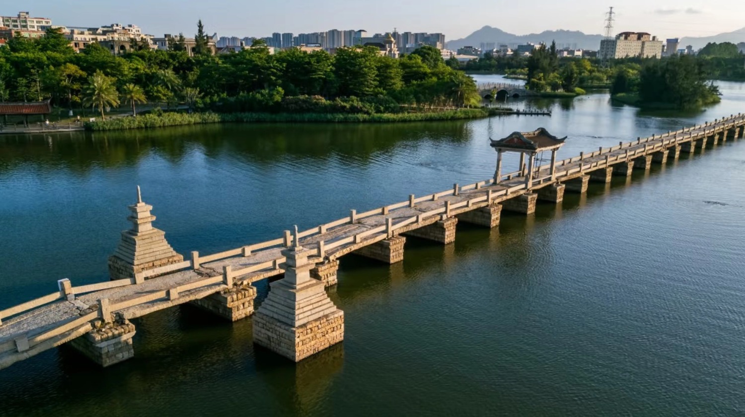 Anping Bridge Key Visual 