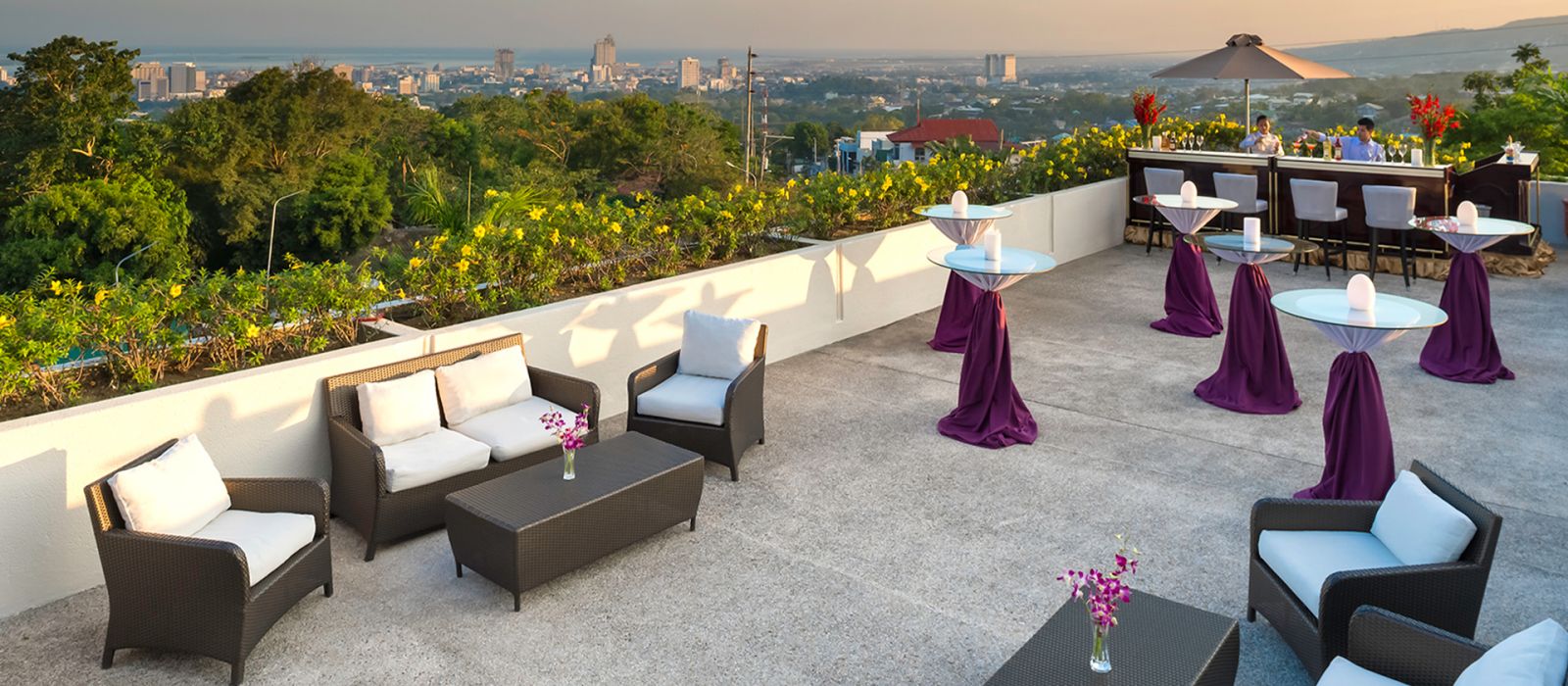 The only one of its kind in Cebu city, the Grand Balcony&#x27;s large open space with uninterrupted skyline views spaciously accommodates up to 1,500 guests for receptions and cocktail events.